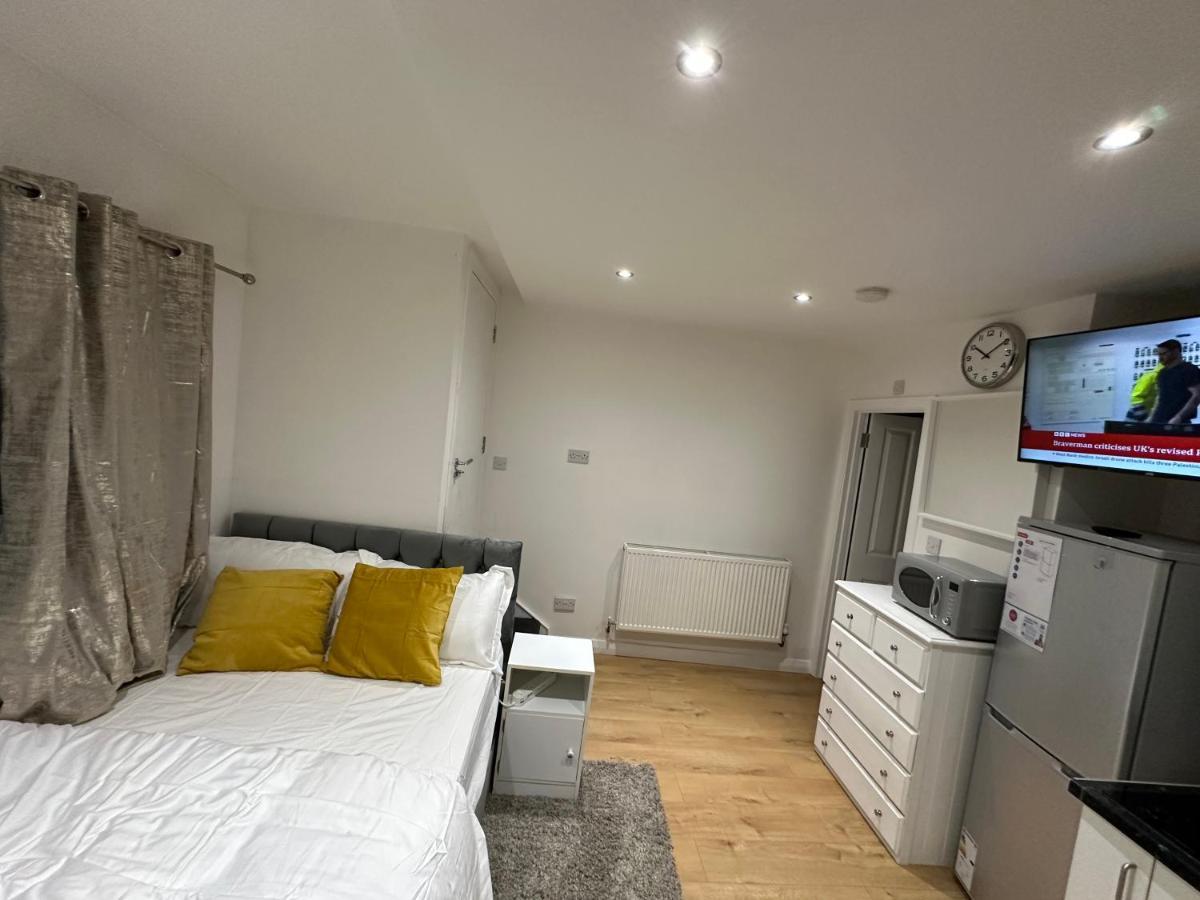 Keedonwood Road Bromley, Rooms With Free Wifi Exterior photo