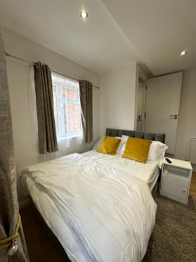 Keedonwood Road Bromley, Rooms With Free Wifi Exterior photo