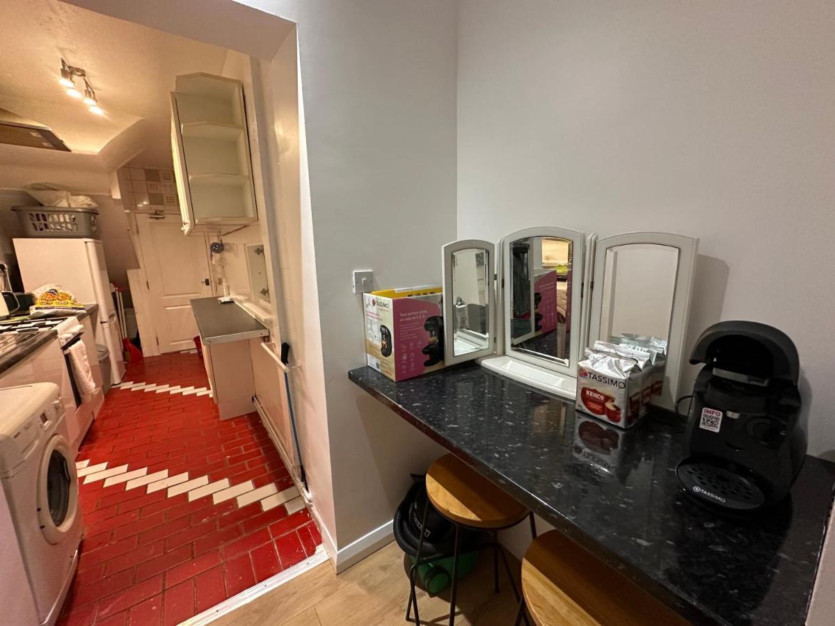 Keedonwood Road Bromley, Rooms With Free Wifi Exterior photo