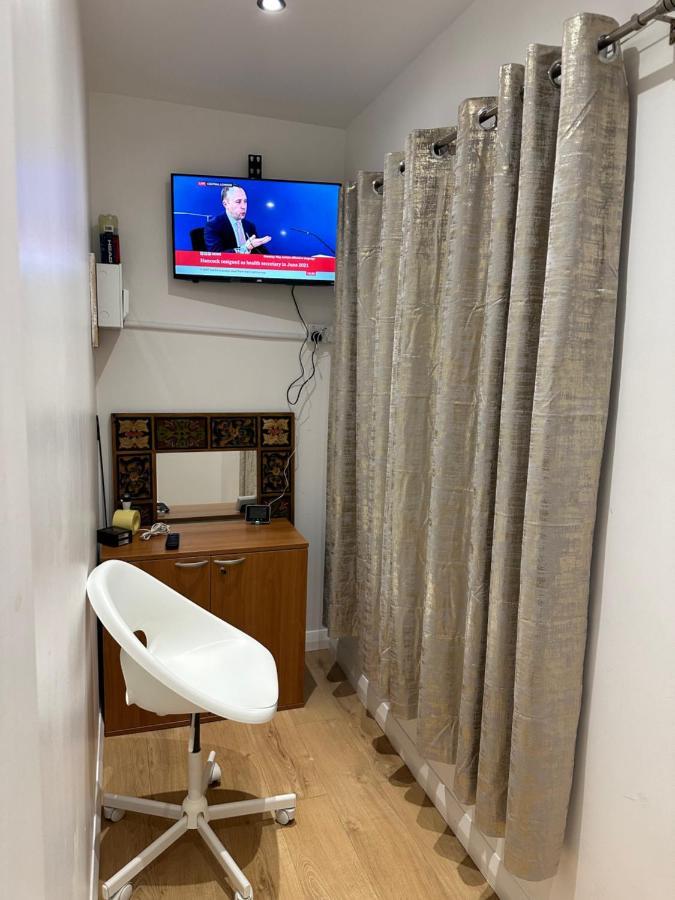 Keedonwood Road Bromley, Rooms With Free Wifi Exterior photo
